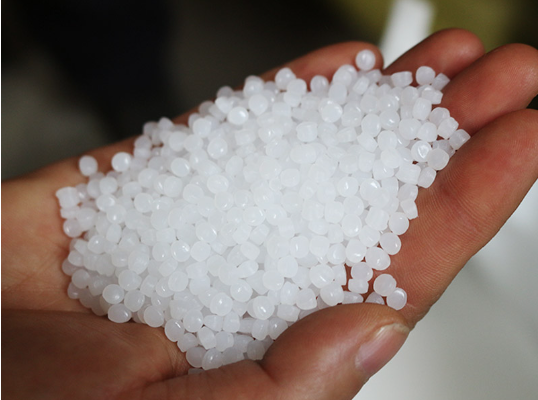 Yantai Double Plastic Industry Co., Ltd. insiste sull'uso di materie prime vergini in HDPE al 100% per creare reti di plastica di alta qualità, ecologiche e durevoli